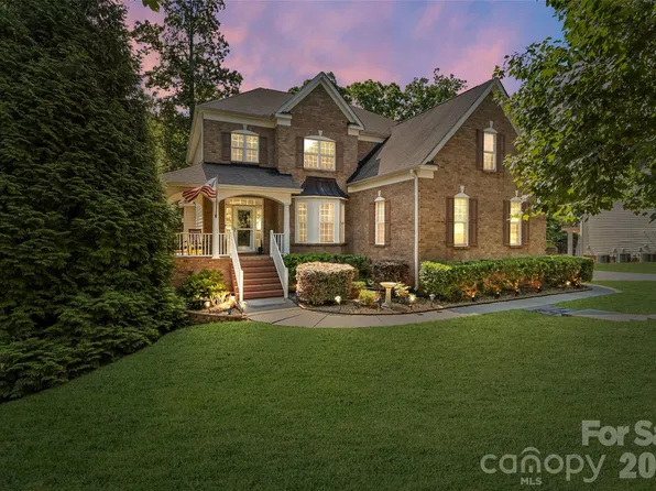 120 Harrison Point Ct, Mooresville, NC 28117