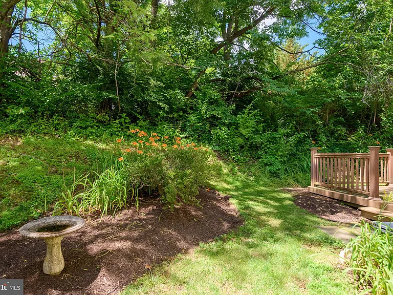 547 Pickering Station Dr — Photo 30