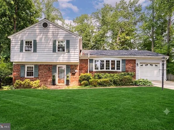 6209 Fernleigh Blvd, Springfield, VA 22152
