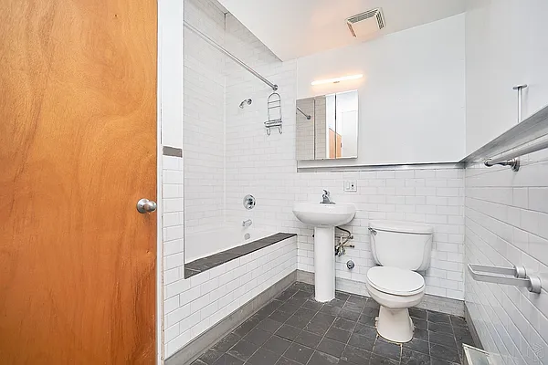 Rented by Halstead Real Estate | media 21