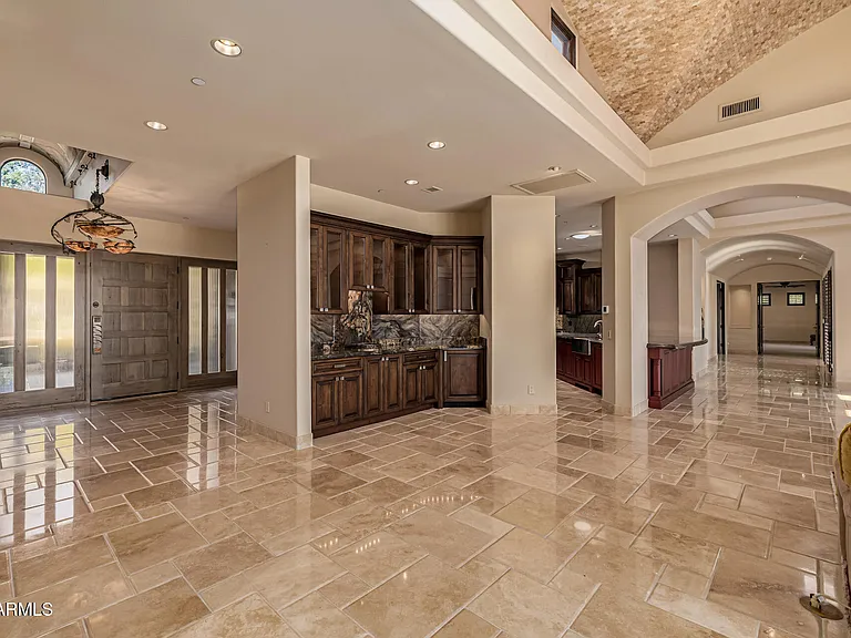 8406 E Calle Buena Vis — Photo 17