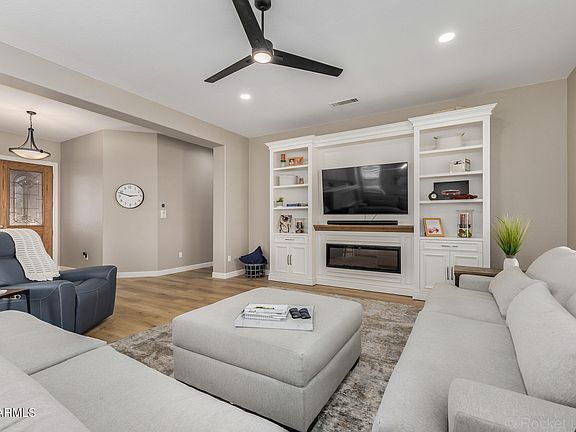 3rd image of 18733 N AVILA Drive
