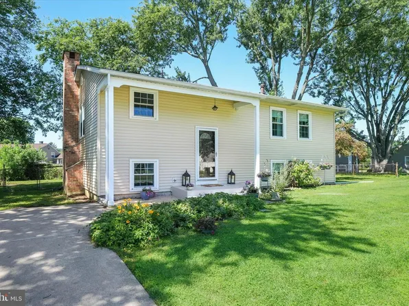 1203 Pinefield Rd, Newark, DE 19713