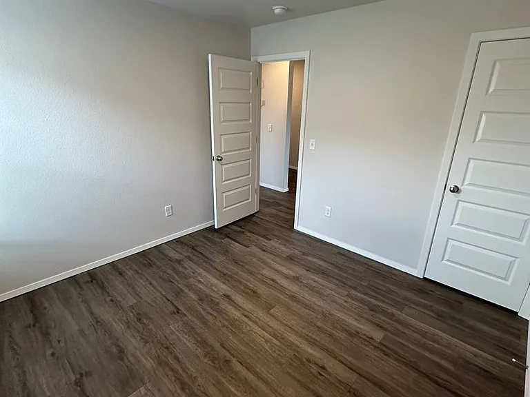 3216 E Jacob Ln — Photo 26