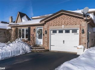 222 Country Ln, Barrie, ON L4N 0W1
