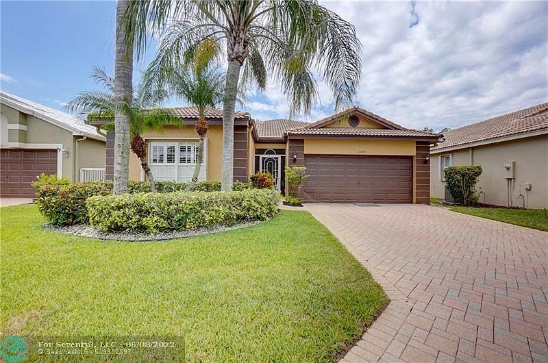 1st image of 10463 Utopia Cir S