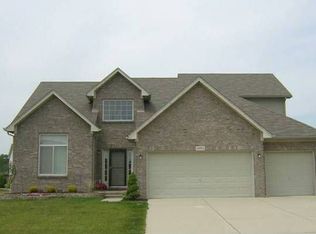 26912 Arcadia Dr, Flat Rock, MI 48134