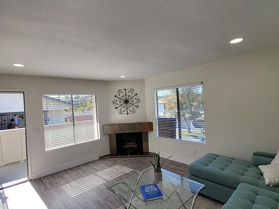 3rd image of 4117 Tiberon Dr