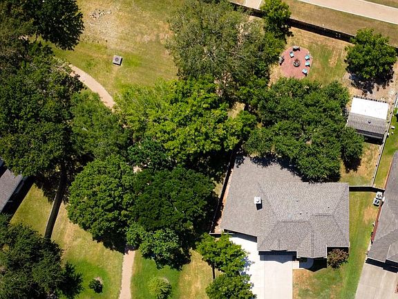 2nd image of 1702 Wynfield Drive
