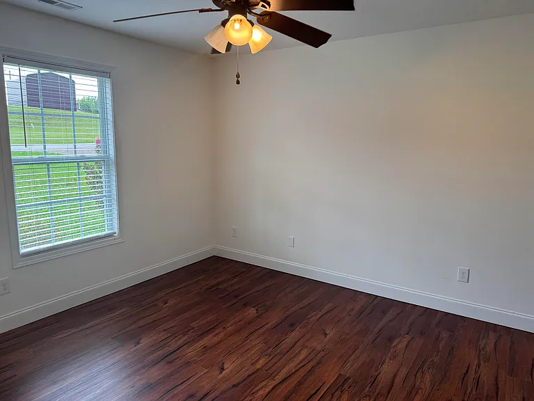 411 Macon St — Photo 6
