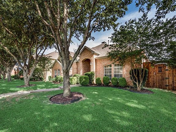2nd image of 1525 Eaglepoint Dr