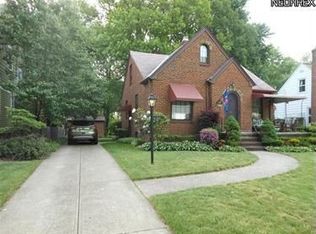 4147 W 215th St, Fairview Park, OH