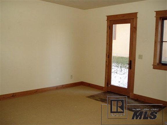 2nd image of 813 Majestic Cir