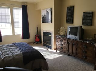 201 E Lane St APT 303, Sun Prairie, WI 53590