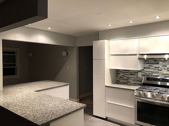 Main unit kitchen