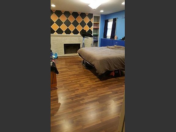 5th image of 12853 W 29th St
