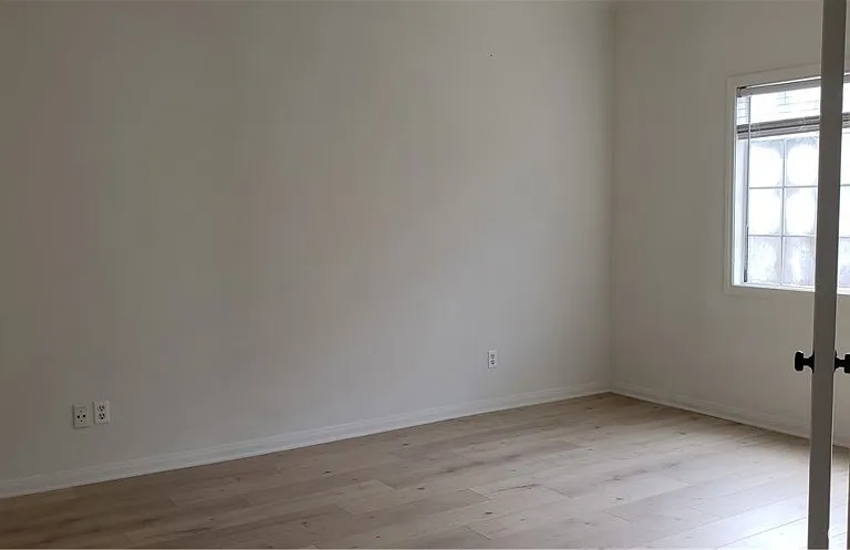 215 Knox St — Photo 24