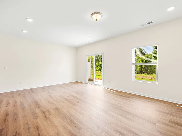 3576 Nimbell Rd — Photo 3