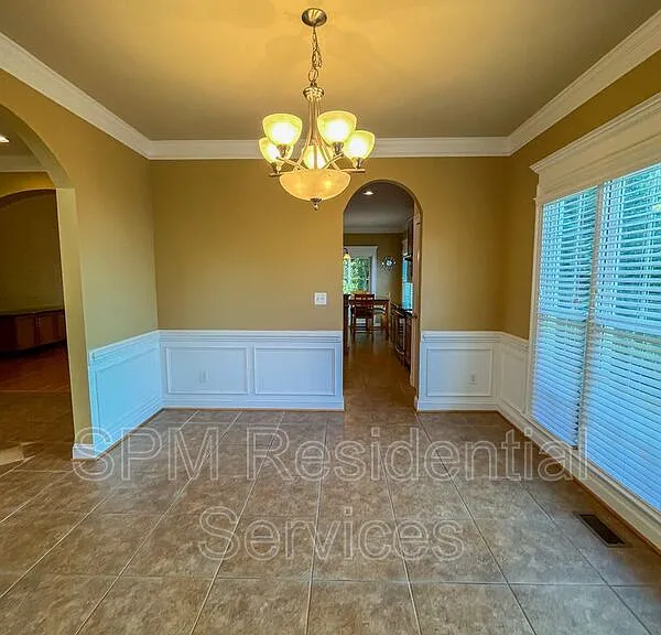 726 Wine Cellar Cir — Photo 8