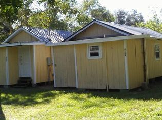 910 Willow Ave, Sanford, FL 32771