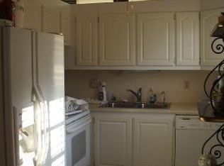121 Coventry Pl #F, West Palm Beach, FL 33418