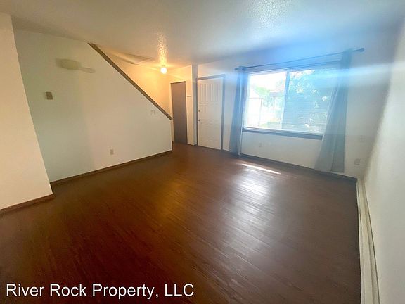 4th image of 206 5th St NW