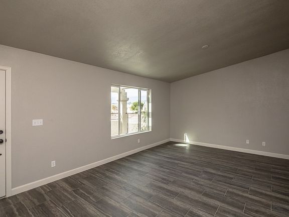4th image of 1610 Park Terrace Ave