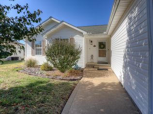 1526 S College St, Webb City, MO 64870
