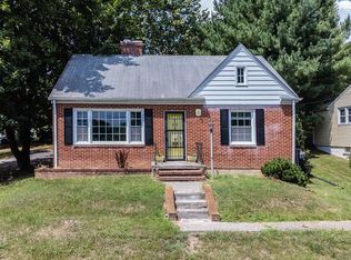 104 Grubert Ave, Staunton, VA 24401
