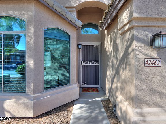 5th image of 42462 W CHAMBERS Drive