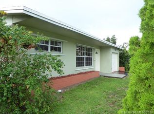 7690 NW 21st St, Sunrise, FL 33322