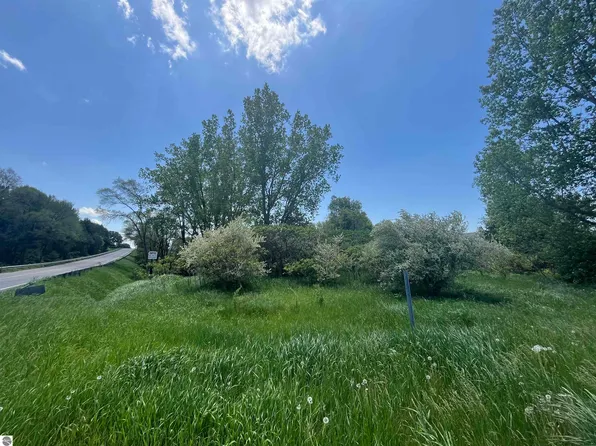 S Coldwater Rd, Mount Pleasant, MI 48858