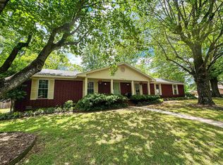 105 Liles Dr, Searcy, AR 72143