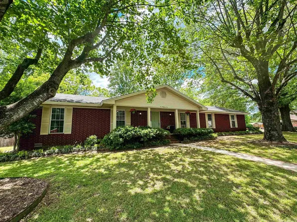 105 Liles Dr, Searcy, AR 72143