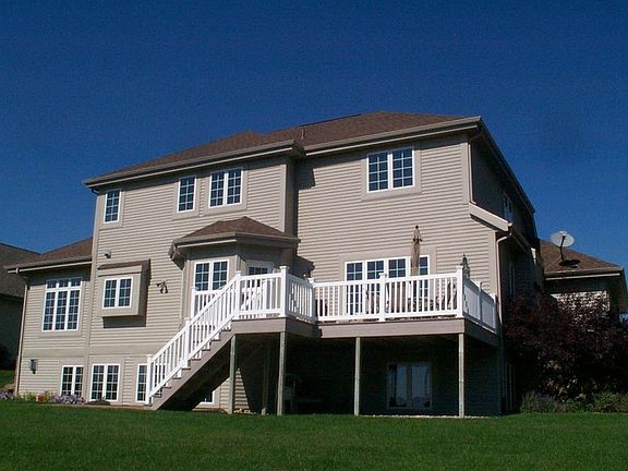 3rd image of 1240 Dartmouth Dr