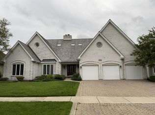 1580 White Eagle Dr, Naperville, IL 60564