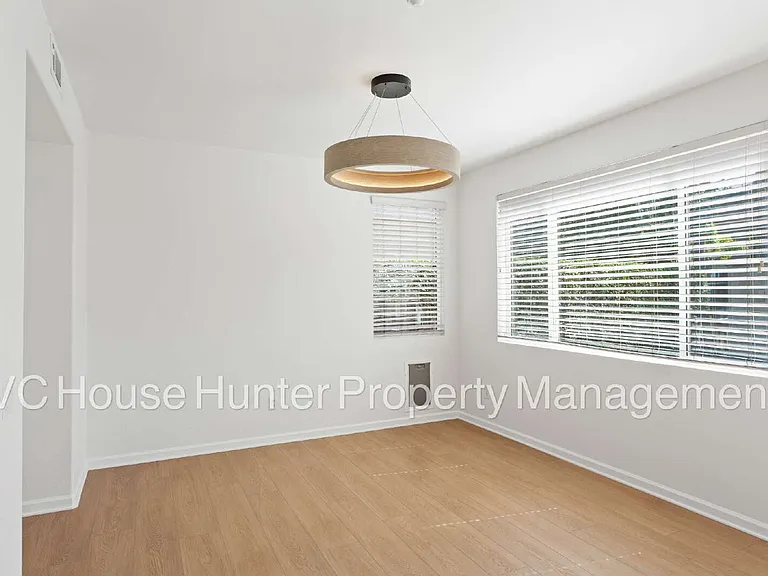 708 Entrada Dr — Photo 22