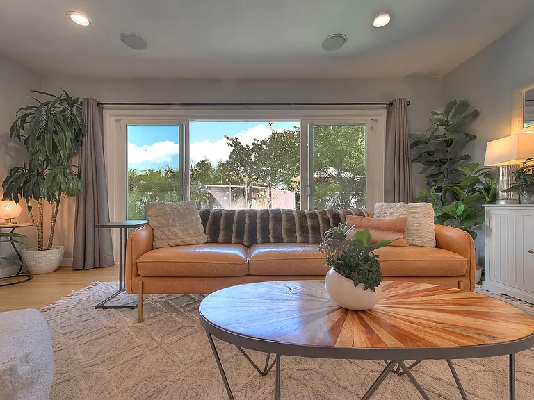 5209 Paseo Del Pavon — Photo 8