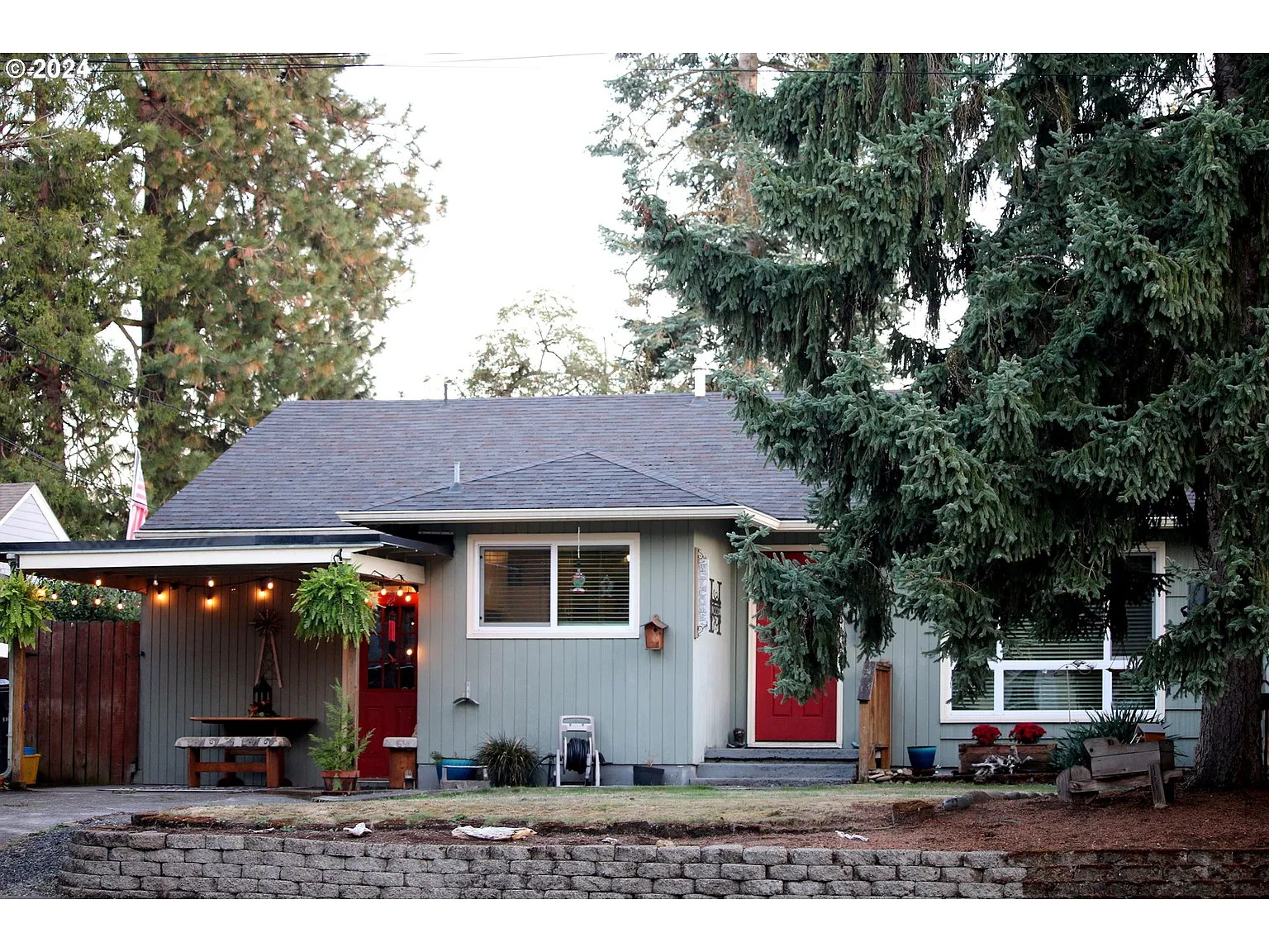 225 W Fairfield St photo 1