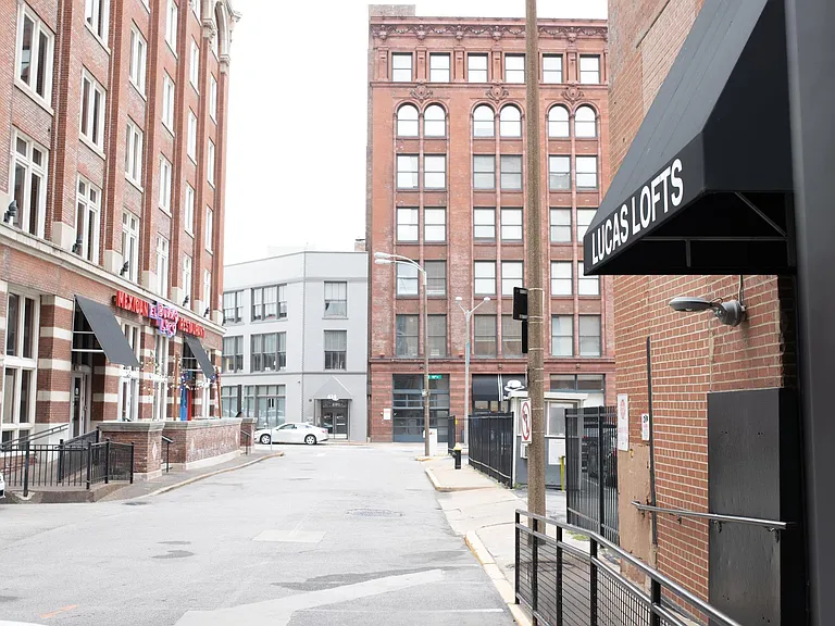 1113 Washington Ave #210 — Photo 21