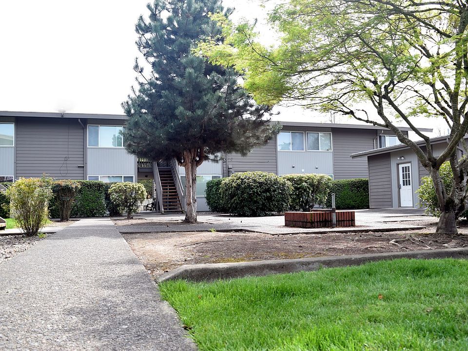 1st image of 961 NW Hayes Ave APT 7