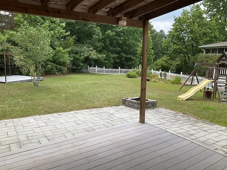 22 N Sweetbriar Ln — Photo 8