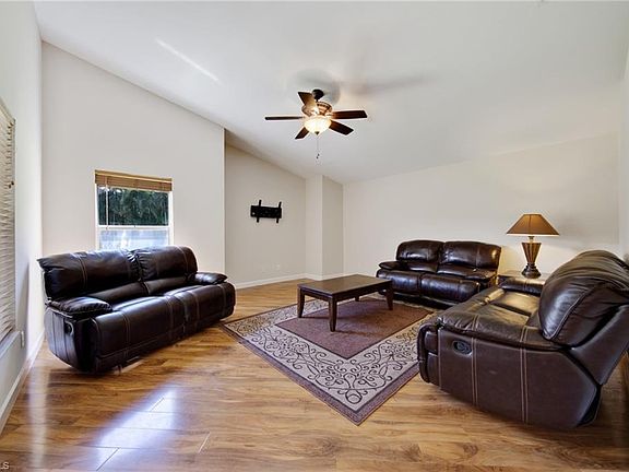 4th image of 11532 Chaplis Ln