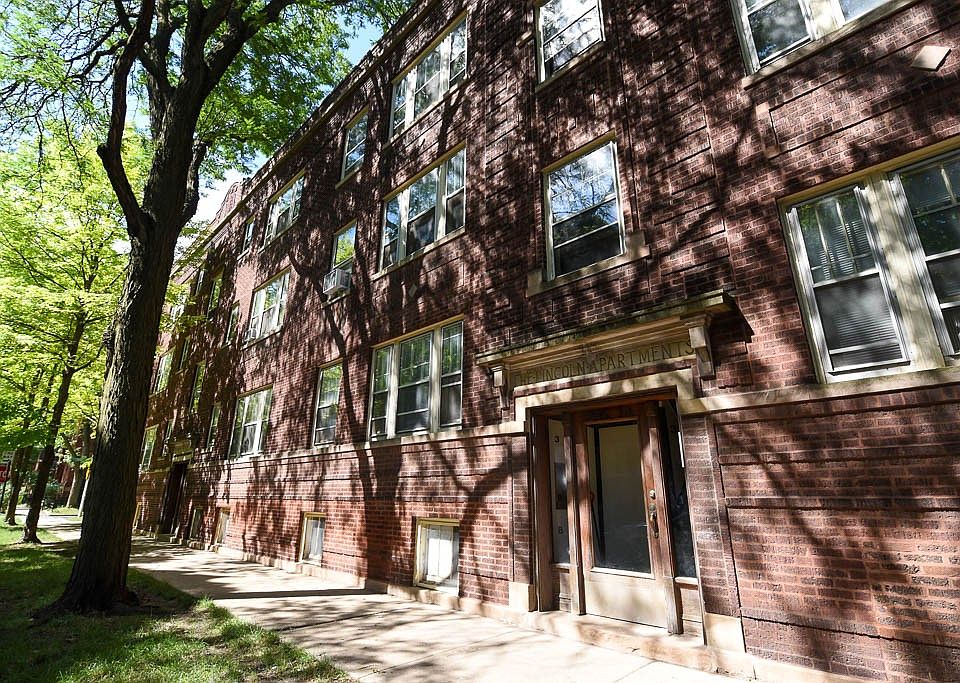 1st image of 3508 N Wolcott Ave #2
