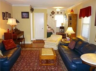 4th image of 302 50th St SE