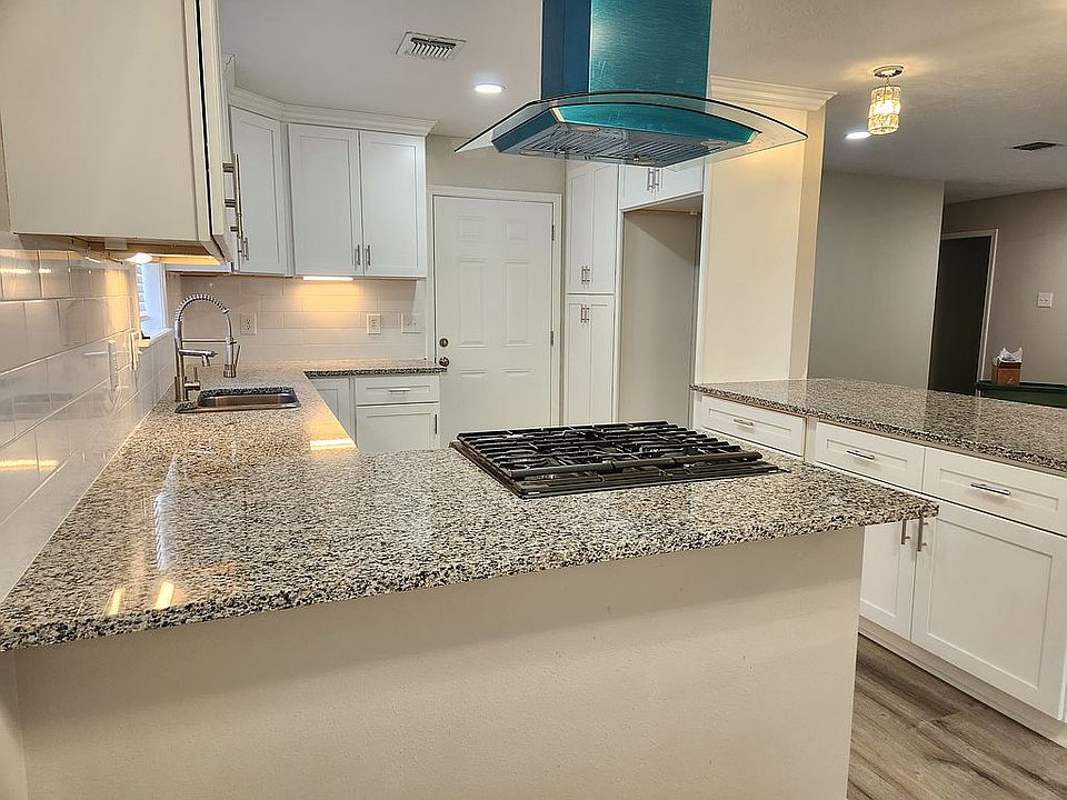 Newly Remodeled Kitchen