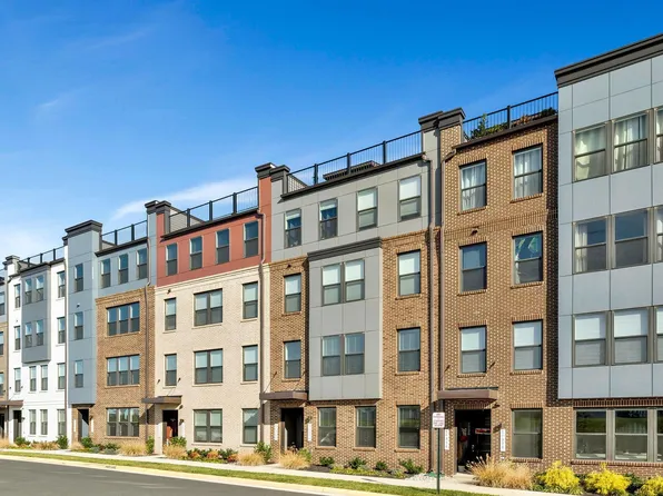 20324 Newfoundland Sq, Ashburn, VA 20147