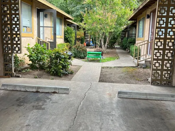 145 Cedar St #1-6, Rogue River, OR 97537
