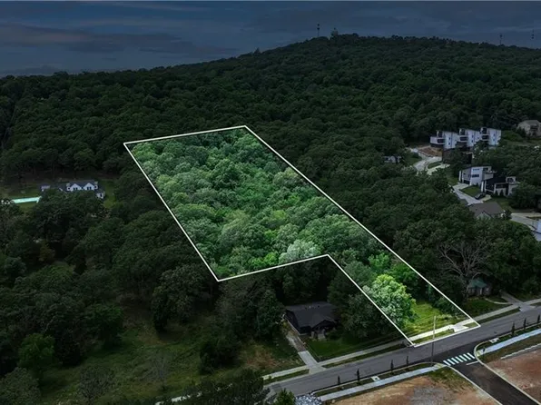 S Happy Hollow Rd, Fayetteville, AR 72701