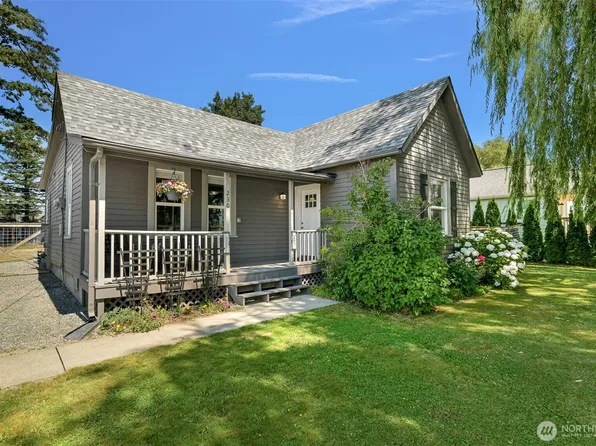 230 Vancouver Street, Sumas, WA 98295